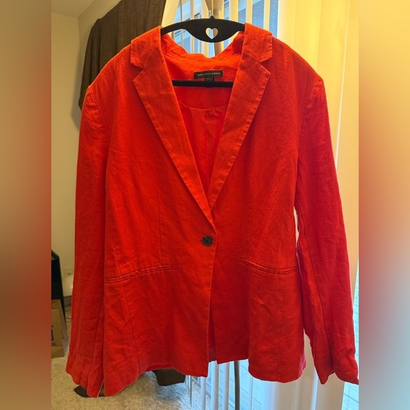 Saks Fifth Avenue Red Jacket Brand New With Tags - Picture 1 of 14